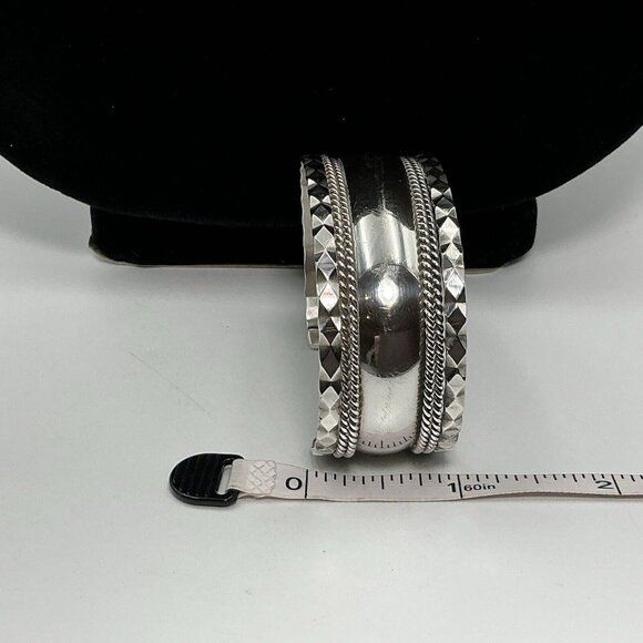 Tahe Sterling Silver Cuff Bracelet 33 Gms Size 6.5 - Picture 8 of 12